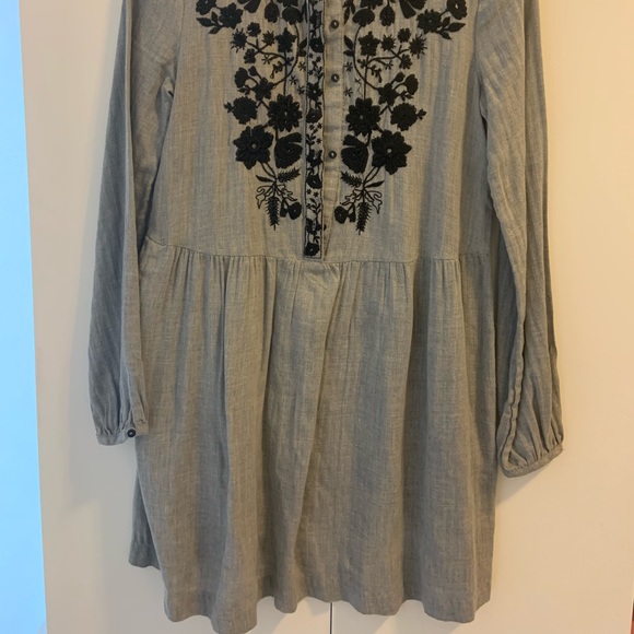 Stylish and confortable dress looks amazinf with boots! - Picture 4 of 4